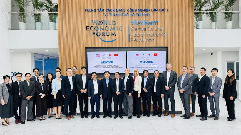 Tổng Lãnh sự Hoa Kỳ, Nhật Bản, Hàn Quốc làm việc với C4IR