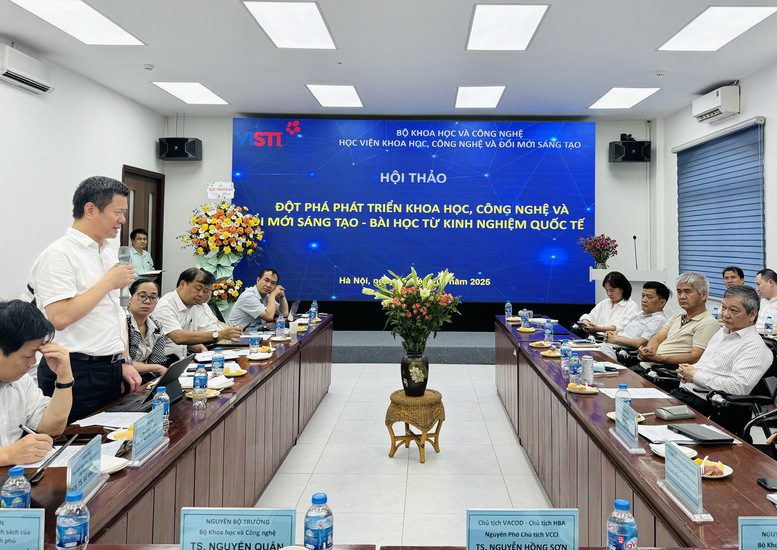 Triển khai Nghị quyết 57: Cần một cuộc ‘chạy đua’ thực sự để không lỡ nhịp bứt phá