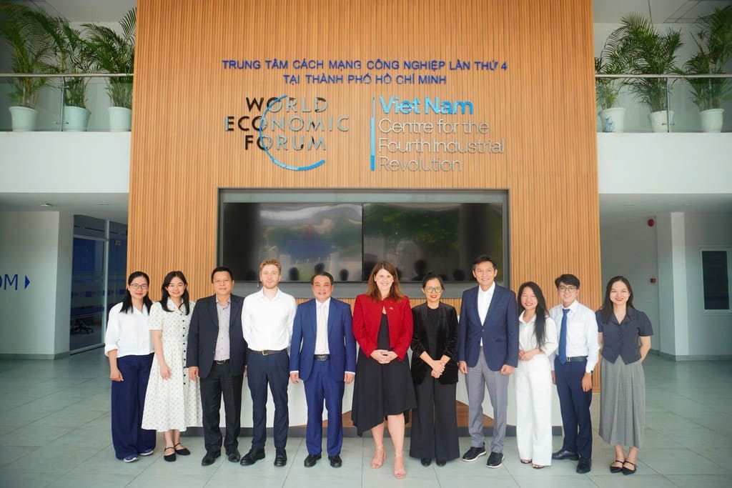 HCMC C4IR cùng Tổng Lãnh sự Anh thúc đẩy hợp tác trong các lĩnh vực chuyển đổi số, đào tạo nhân lực và xây dựng Trung tâm Tài chính quốc tế