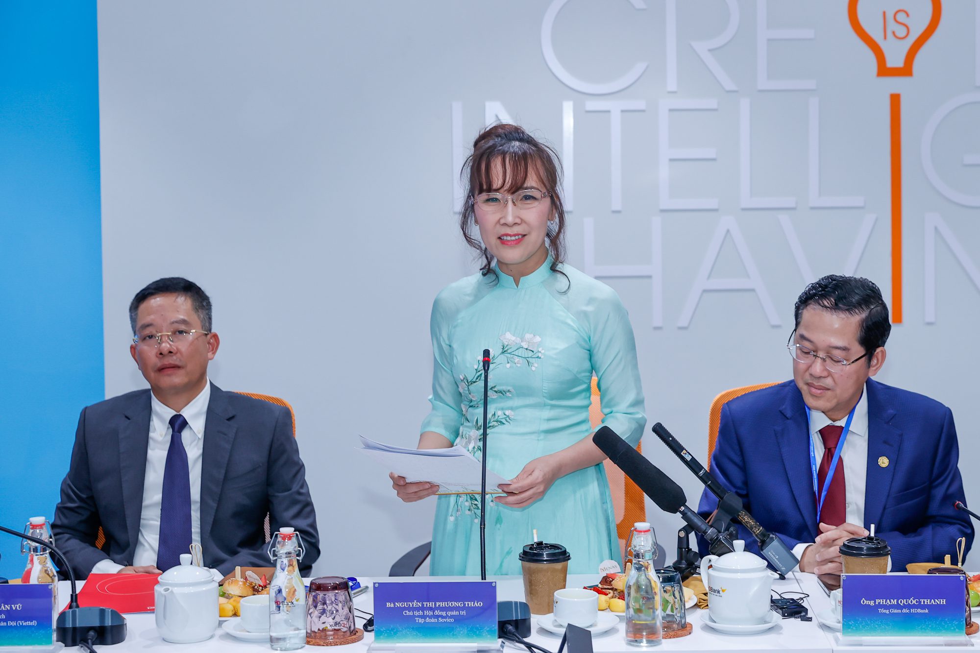 C4IR: Tiên phong, hợp tác, kết nối, số hóa, xanh hóa, thiết thực, hiệu quả, lan tỏa, vì nước, vì dân