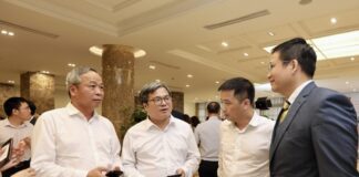 Xác định các “điểm nghẽn” pháp luật để thúc đẩy tăng trưởng kinh tế 2 con số