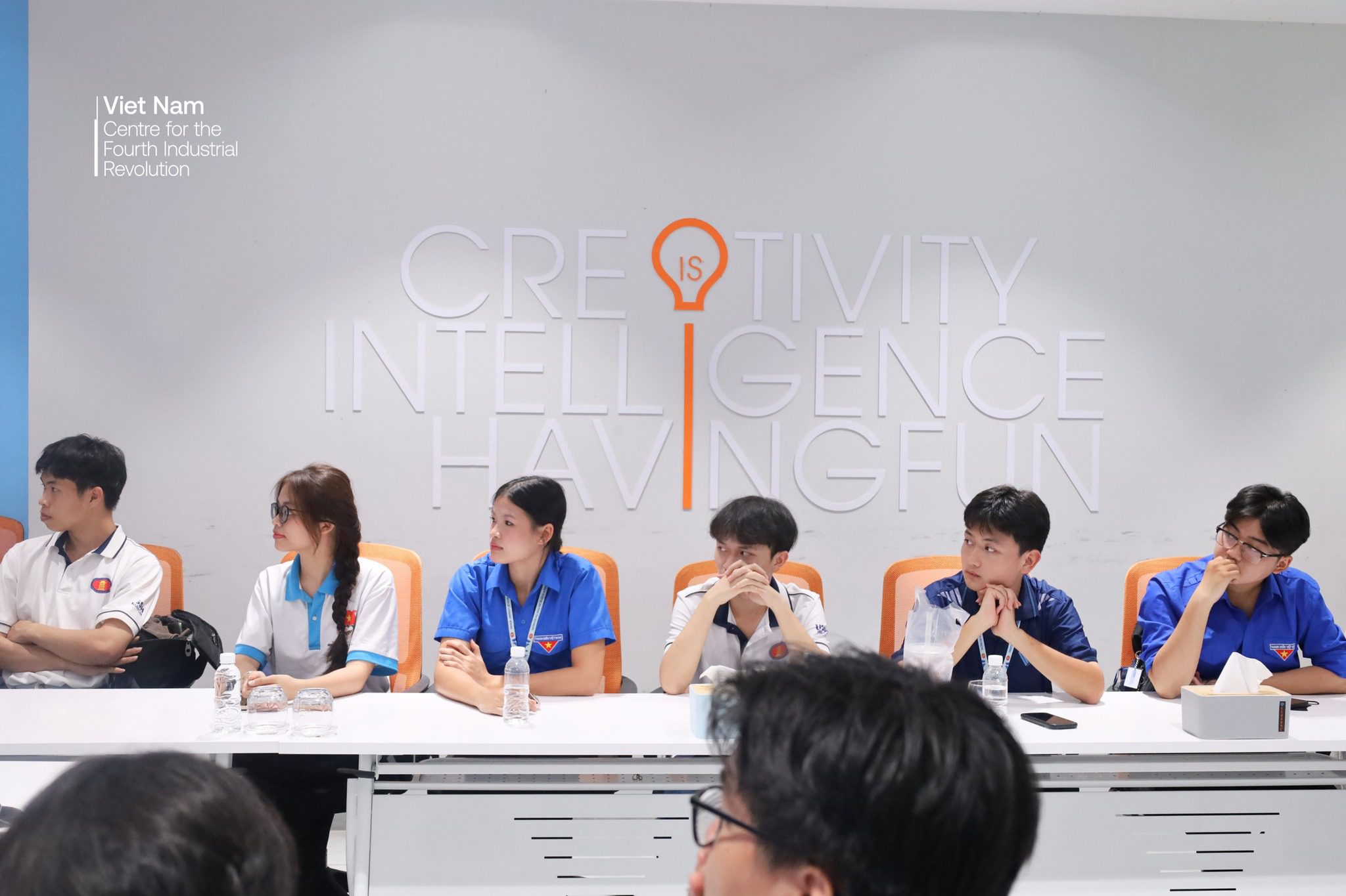 HCMC C4IR tổ chức buổi gặp gỡ đoàn sinh viên ĐH KHXH&NV TP.HCM