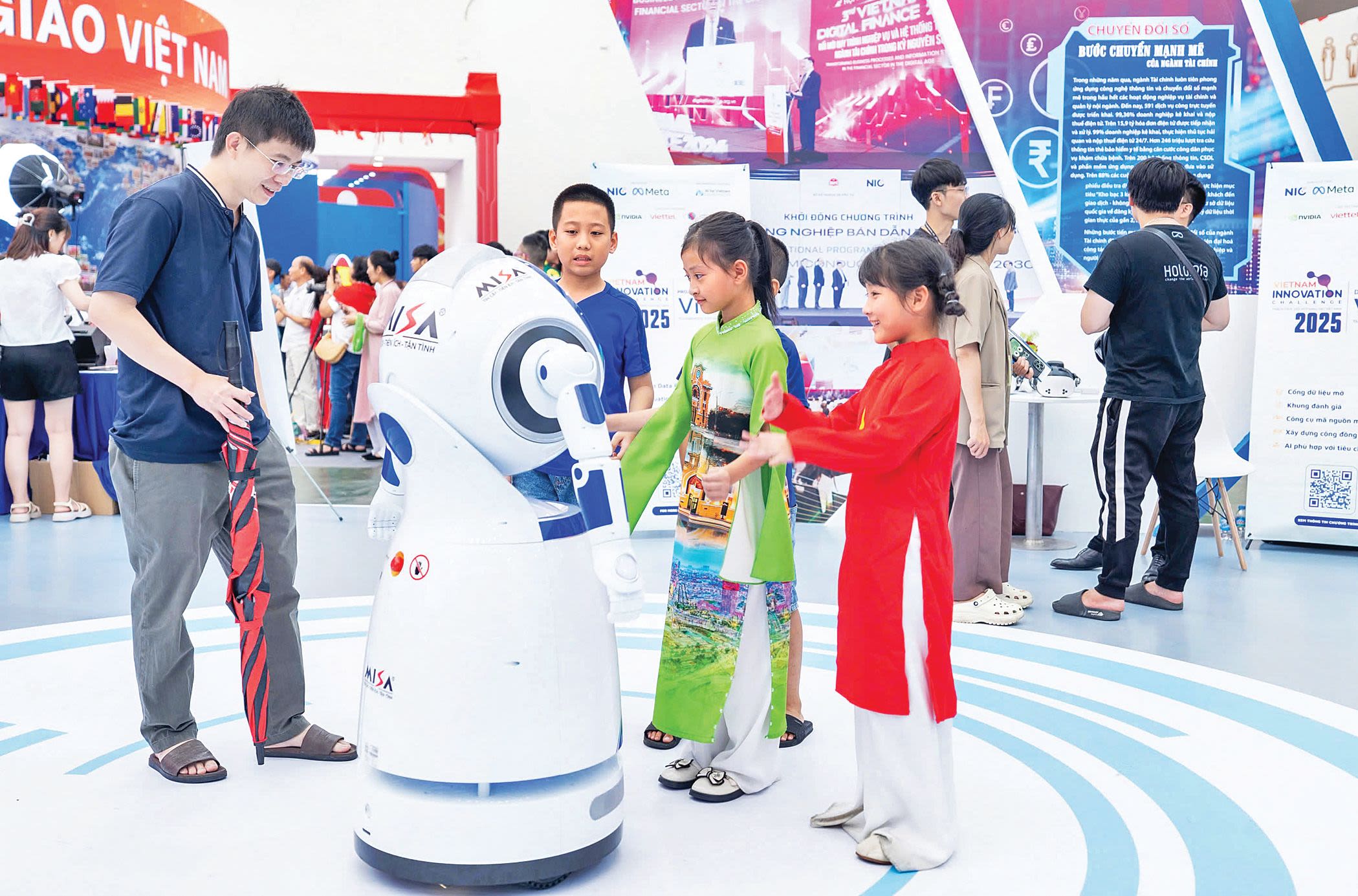 Thanh niên với tương lai đất nước