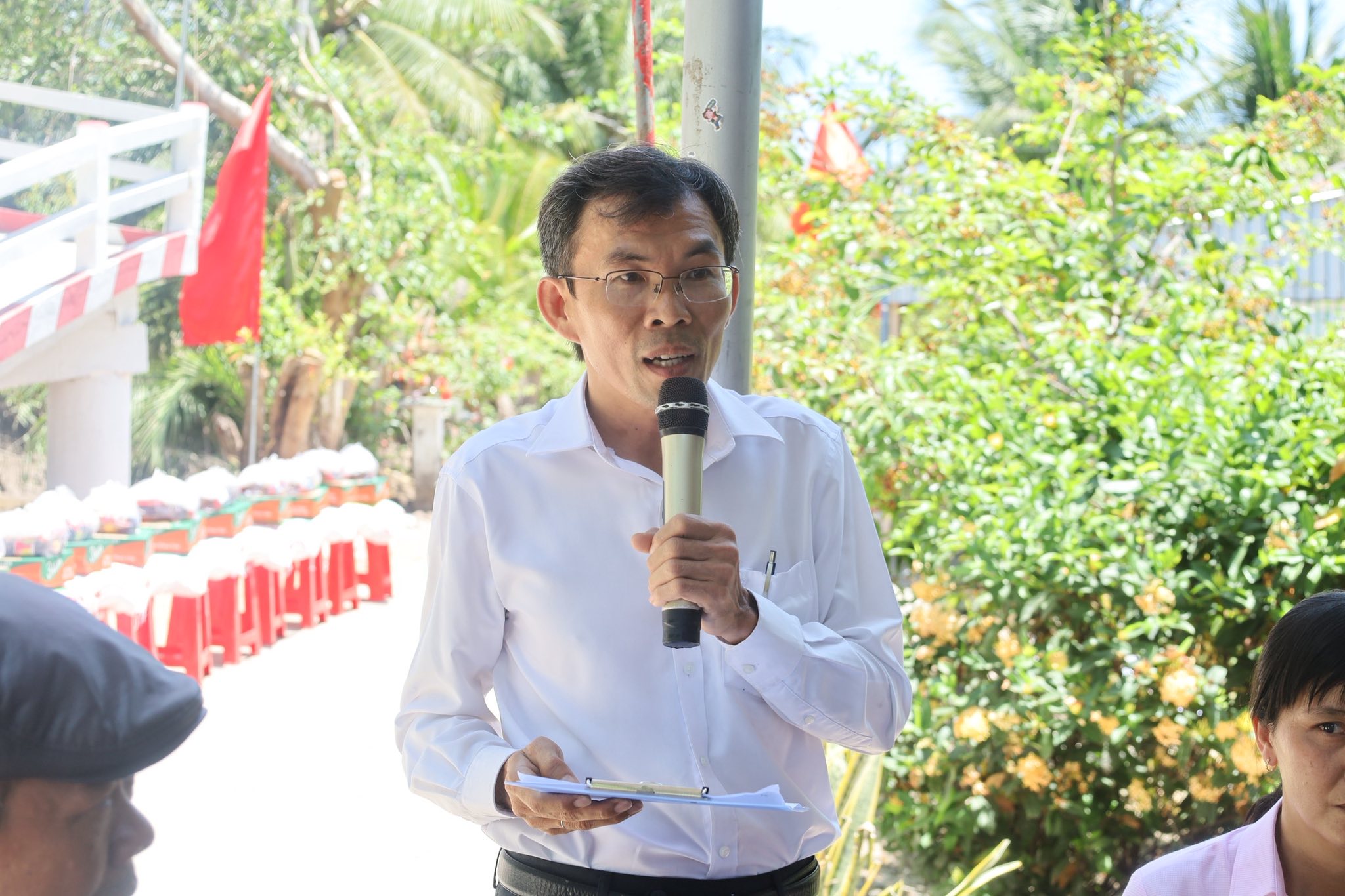 ông Nguyễn Văn Đắc, Phó Chủ tịch UBND xã