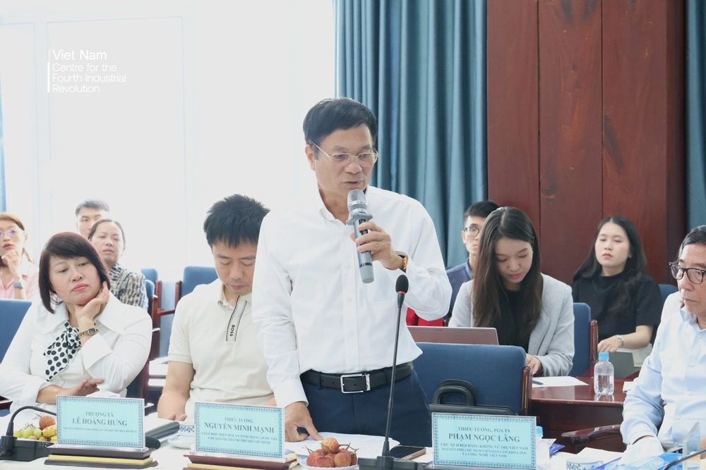 Thiếu tướng Lê Minh Mạnh, Cục phó Cục An ninh mạng và phòng, chống tội phạm sử dụng công nghệ cao (A05), Giám đốc Hiệp hội An ninh Quốc gia chi cục tại TP.HCM, đề xuất các nhóm giải pháp trọng tâm nhằm thúc đẩy chuyển đổi số bền vững, gắn với bảo đảm an ninh mạng.