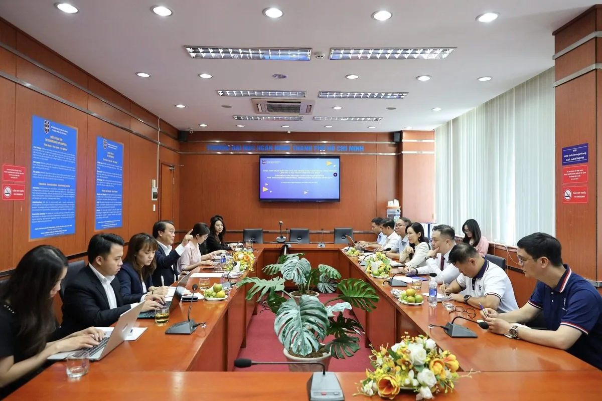 HCMC C4IR làm việc với Đại học Ngân hàng: Kiến tạo nguồn lực cho kỷ nguyên tài chính và công nghệ 2 HCMC C4IR làm việc với Đại học Ngân hàng: Kiến tạo nguồn lực cho kỷ nguyên tài chính và công nghệ