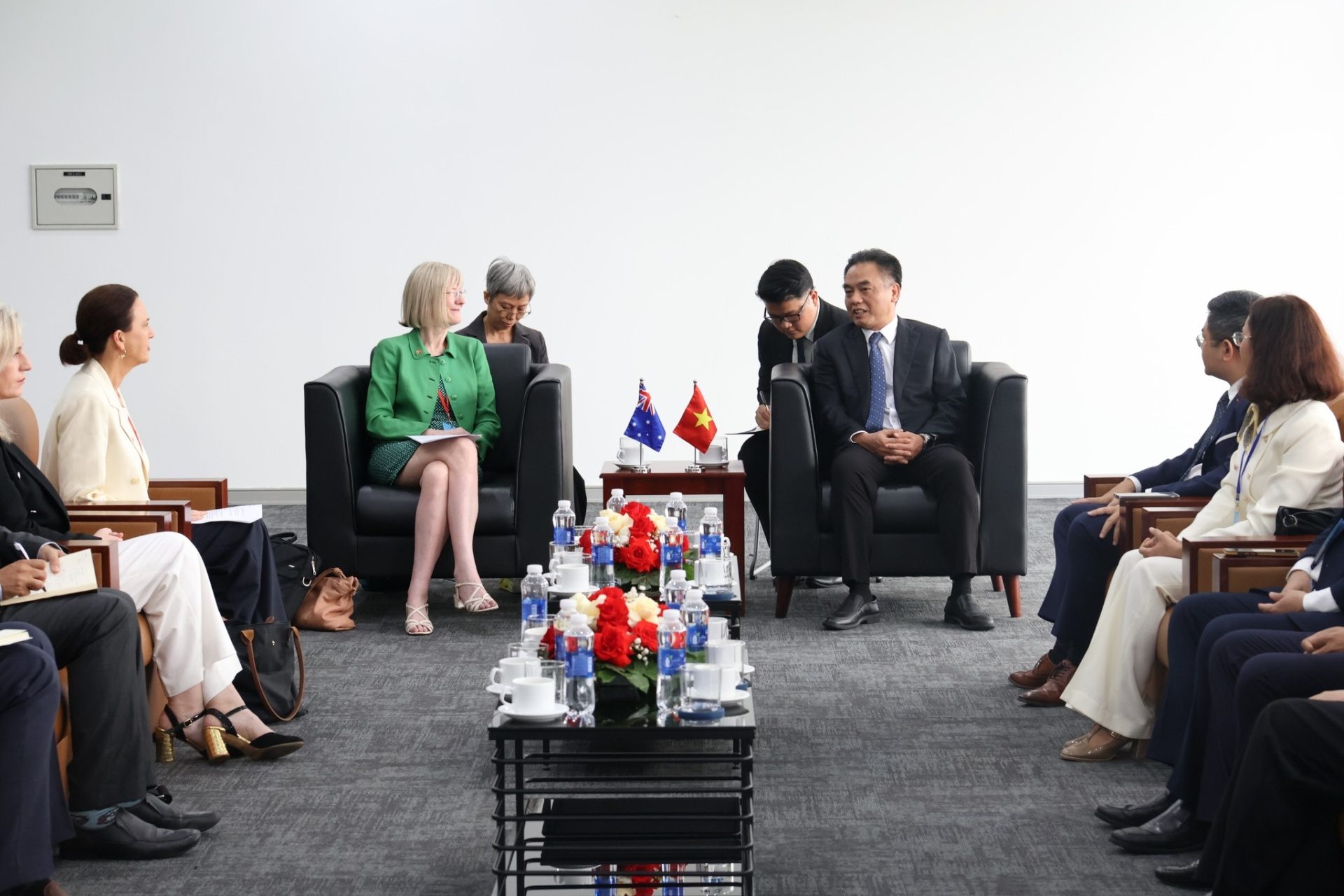 Đồng chí Nguyễn Lộc Hà, Phó Chủ tịch Thường trực UBND TPHCM đã tiếp bà Gillian Bird, Đại sứ Đặc mệnh Toàn quyền Australia tại Việt Nam nhân chương trình “Gặp gỡ Australia 2026” diễn ra.
