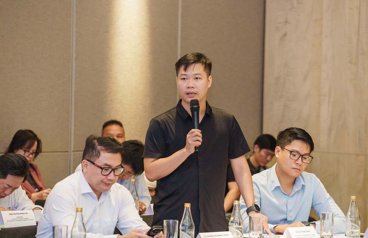 Ông Bùi Trung Hiếu - Đại diện Công ty CP Công Nghệ Viễn Thông Sài Gòn (SaigonTel)
